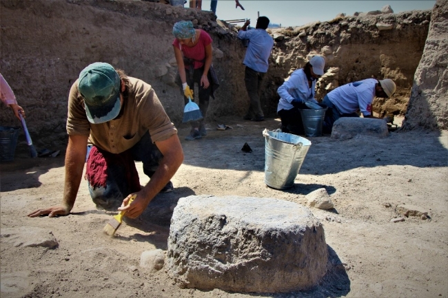 Amasya'da 2 bin 500 yıllık Pers sarayı sütunları bulundu